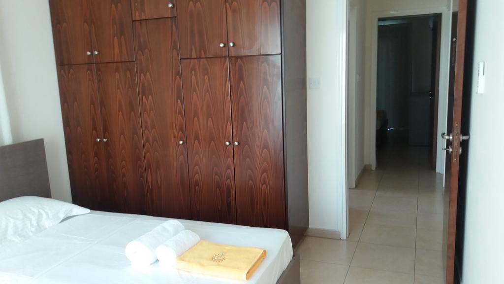 101 Mandritis Court Apartment ลาร์นาคา ภายนอก รูปภาพ