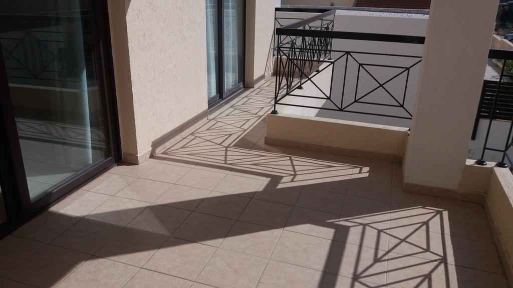 101 Mandritis Court Apartment ลาร์นาคา ภายนอก รูปภาพ