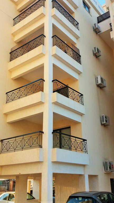 101 Mandritis Court Apartment ลาร์นาคา ภายนอก รูปภาพ