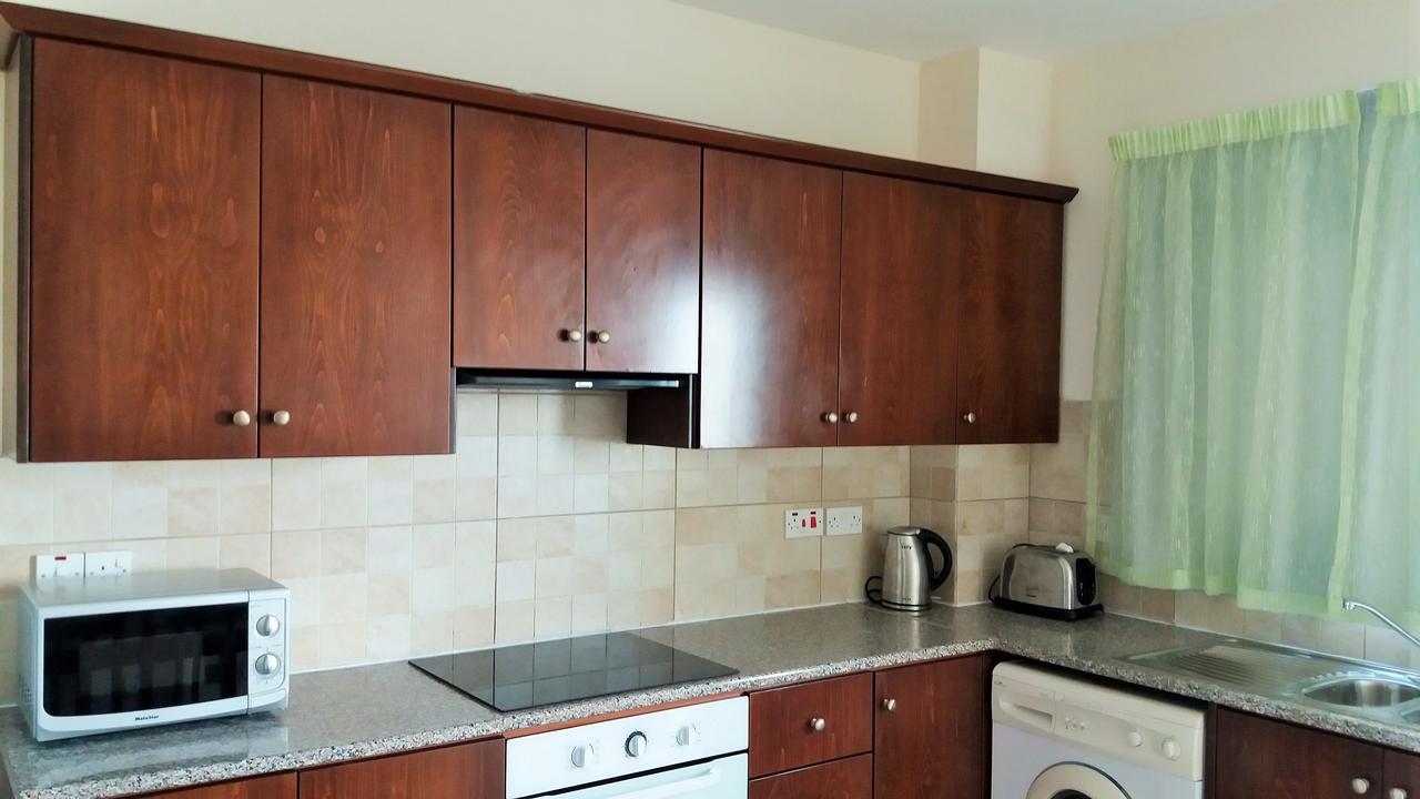 101 Mandritis Court Apartment ลาร์นาคา ภายนอก รูปภาพ